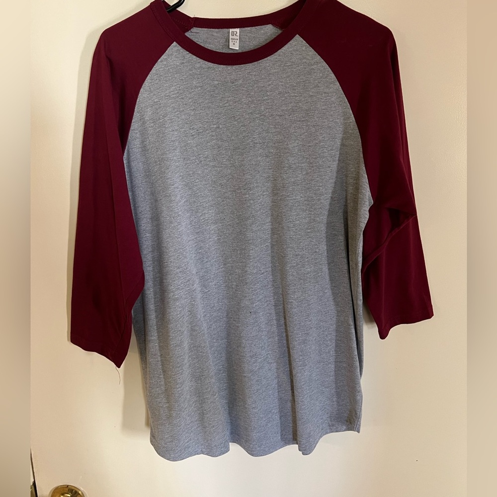 Baseball tee